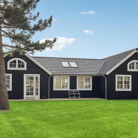 4 Bedroom Awesome In Holiday home